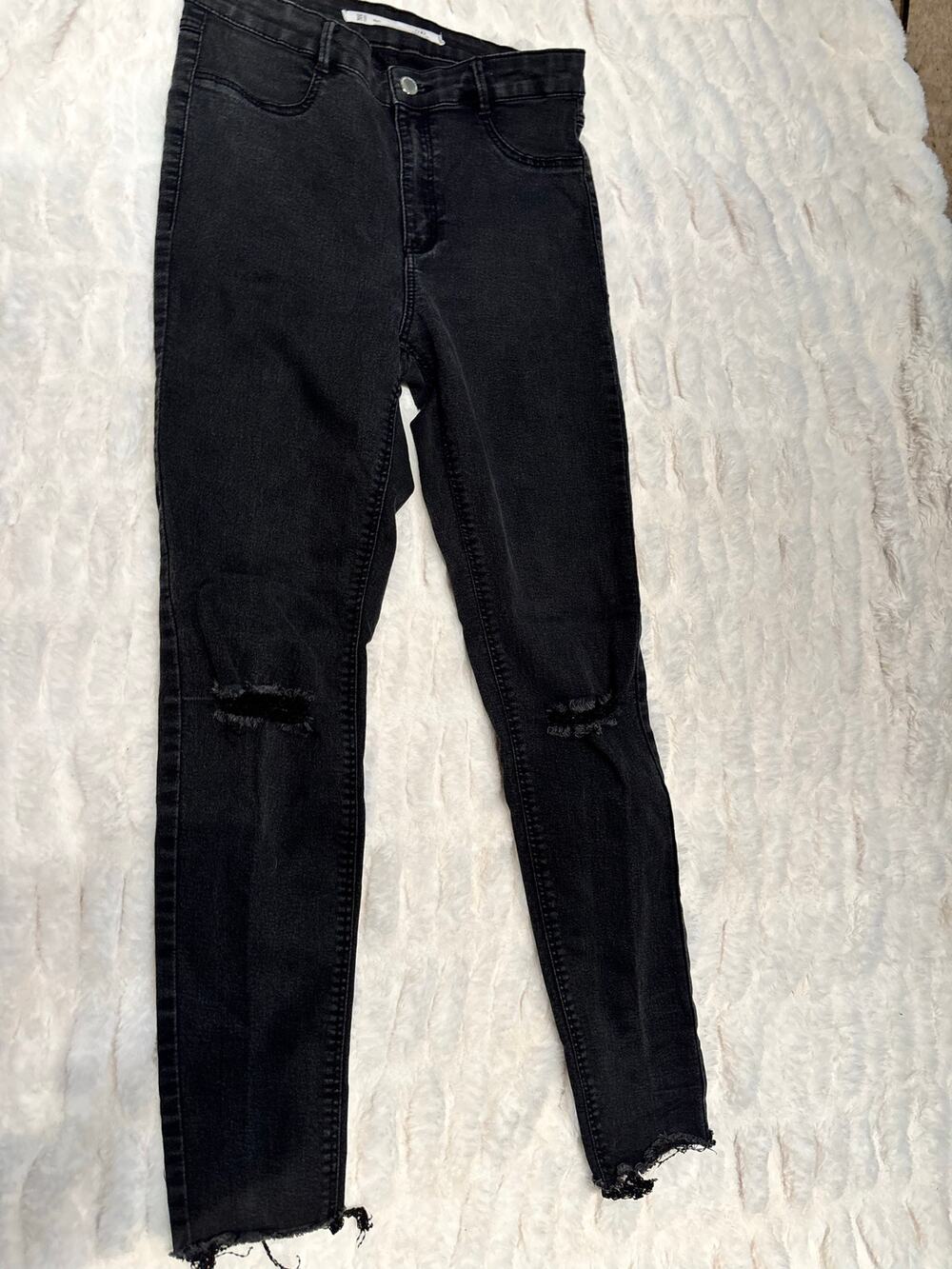 Zara Trafaluc Black Skinny Jeans Women's Size 10 Distressed Ripped Grunge Y2K